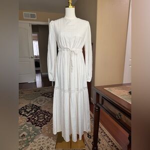 Elegant White Maxi Dress